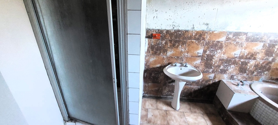 13 Bedroom Property for Sale in Bloemspruit Free State
